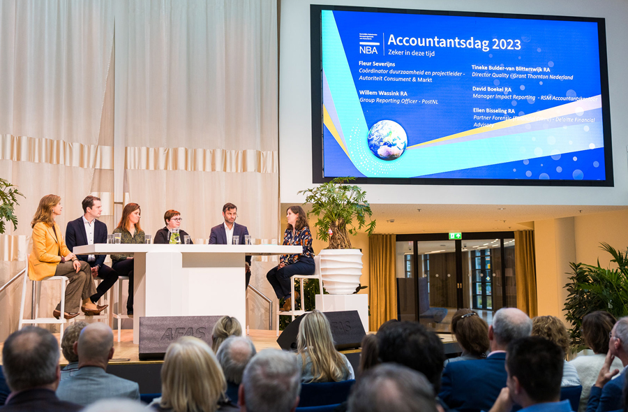 Foto: Deelsessie de zaal