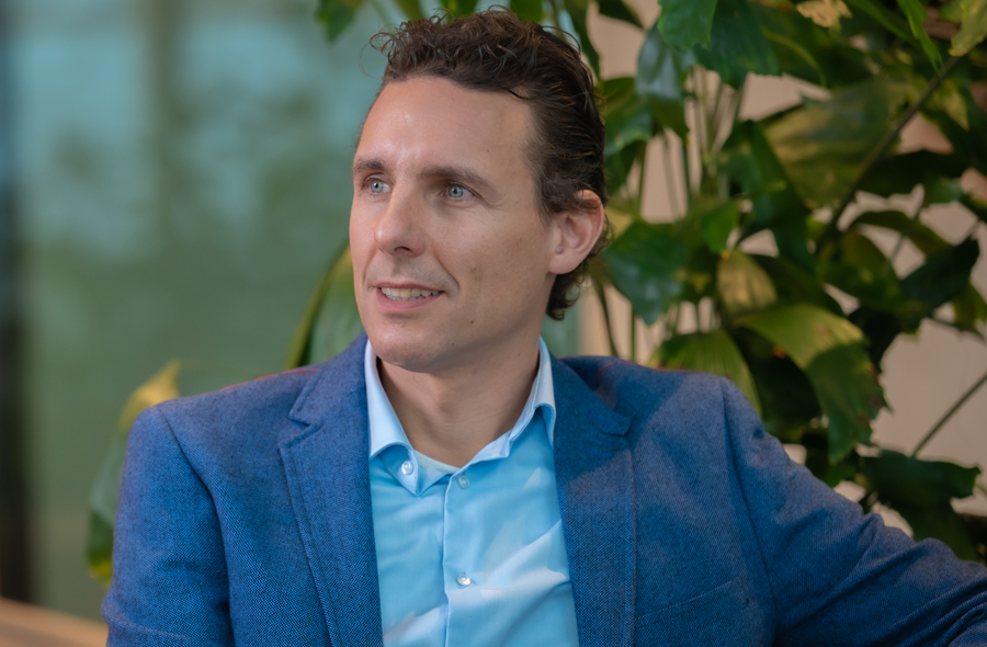 JeroenBrak_900x590.jpg